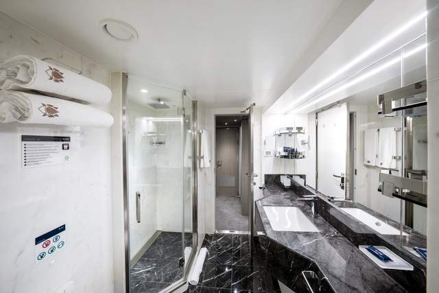 MSC Cruises MSC Seashore MSC Yacht Club Royal Suite 4.jpg